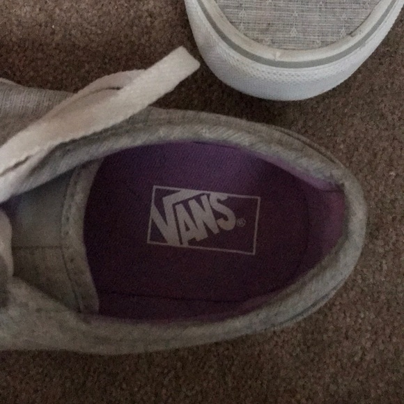 Vans - Picture 2 of 5